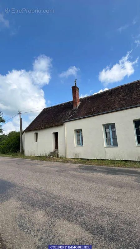 Välivaade - Longère with Potential in Charny
