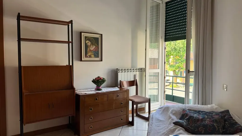 Magamistoad - Rear-Facing Trilocale with Balcony in Seveso