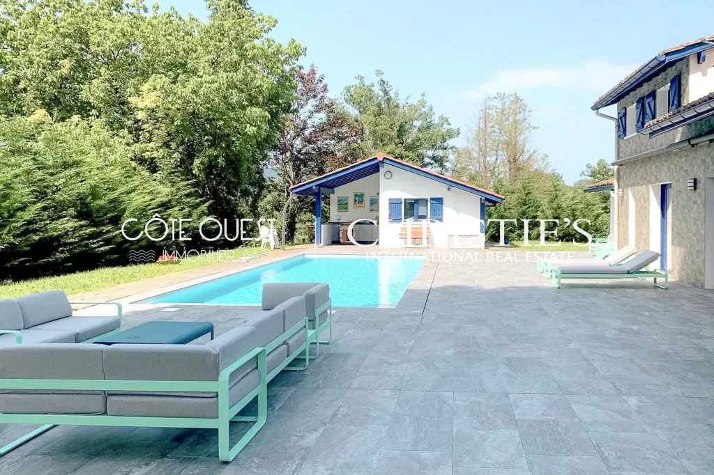 Bassein - Single-storey Villa with Mountain Views in Ascain