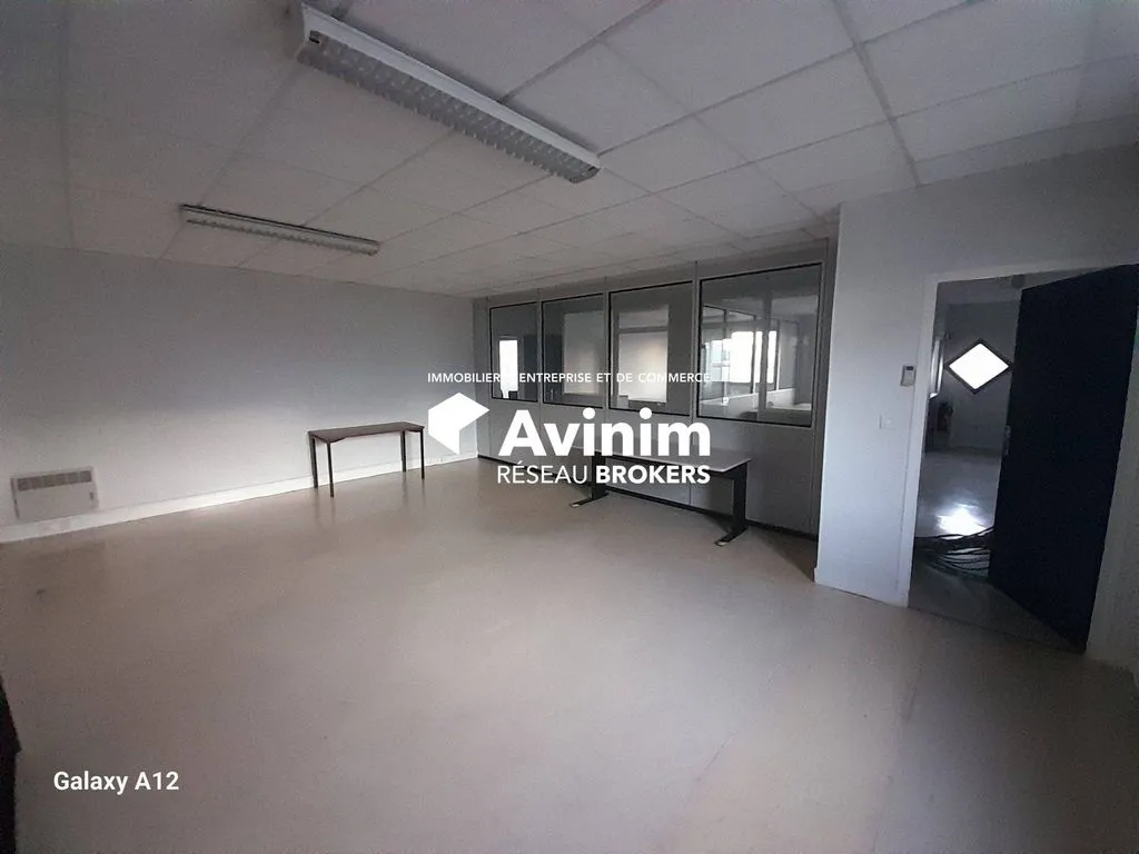 Toad - Commercial Offices with Parking in Ormes