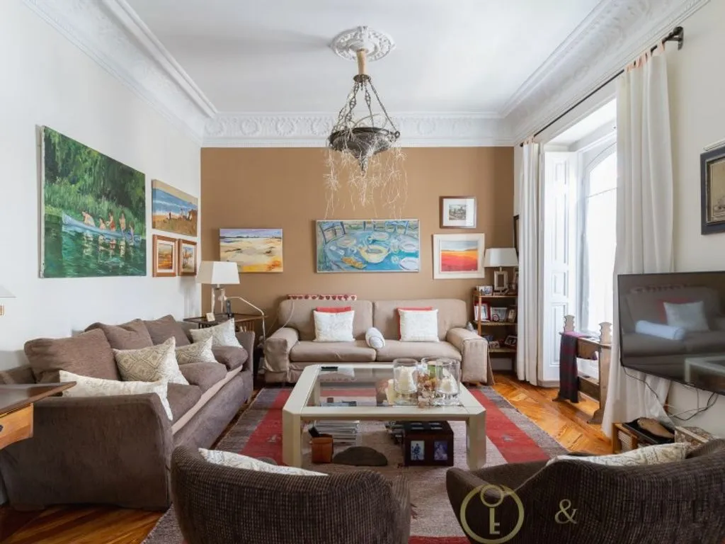 Elutuba - Luxury Flat with Balconies in Salamanca, Madrid