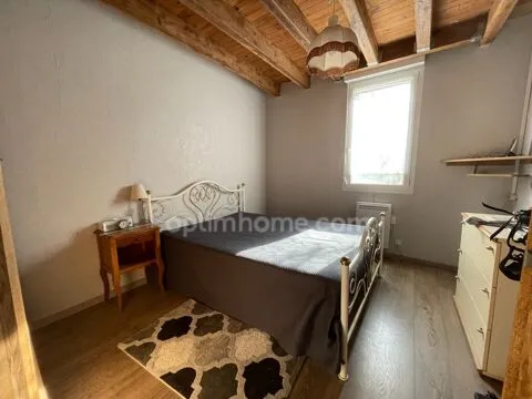 Maison 9 pièces à Arnac la poste