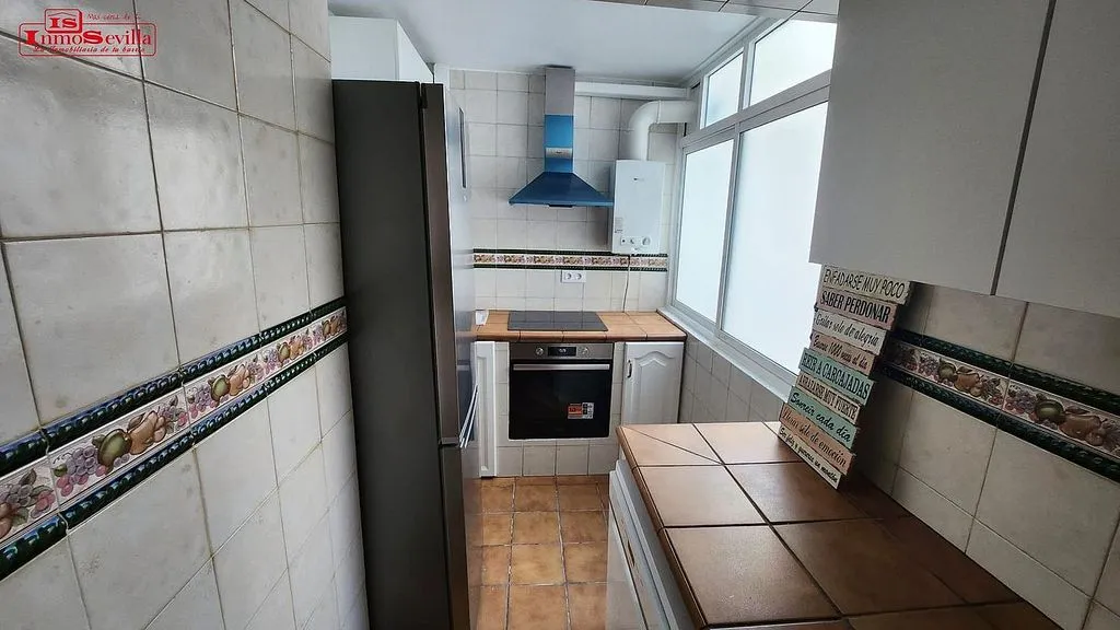Cuisine - Bright Apartment with Terrace in Triana West