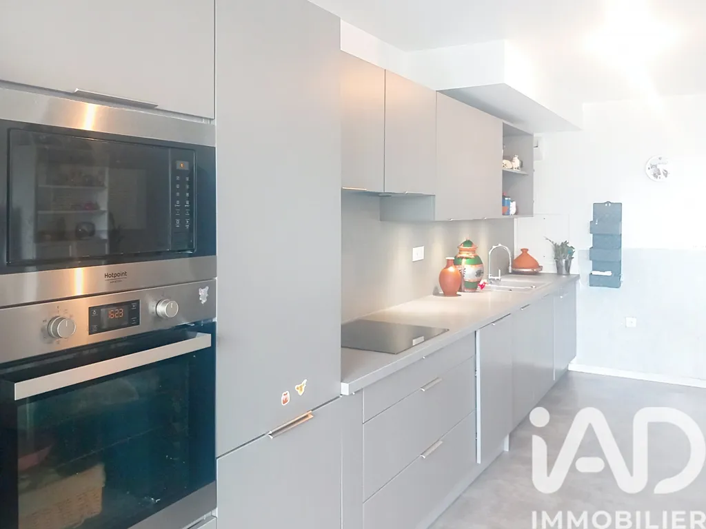 Cuisine - Appartement T5 avec Balcon à Bagneux