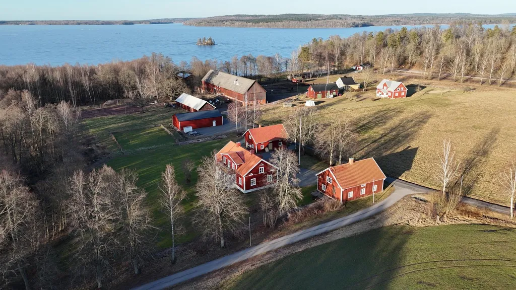 Õhuvaade - Renovated Rectory with Lake View in Ransberg