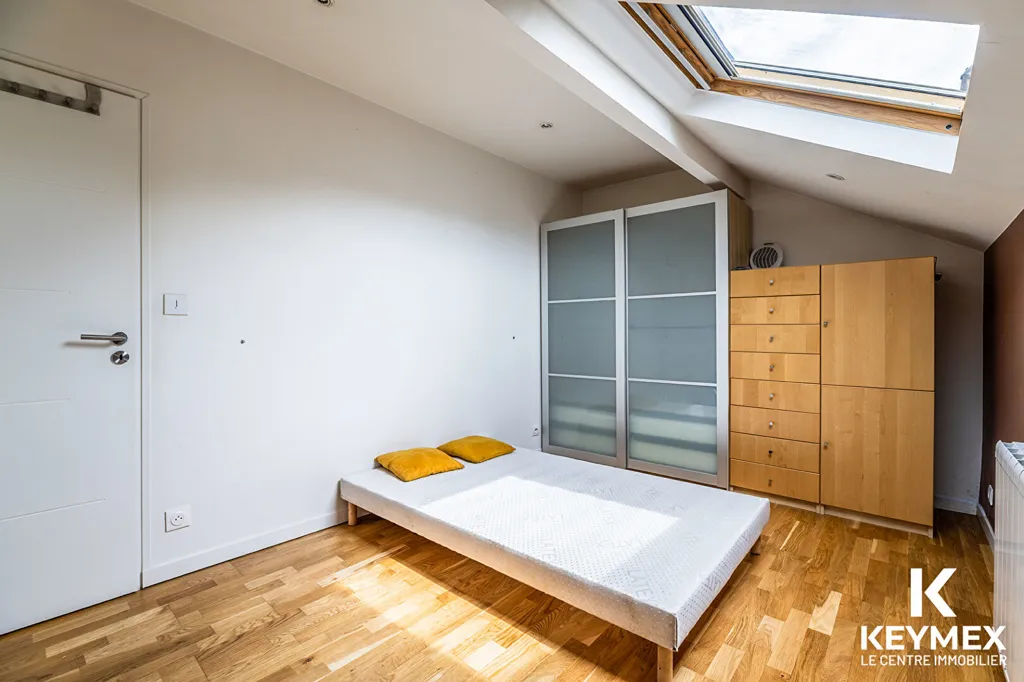 Chambres - Maison avec Jardin et Rez-de-Jardin à Domont