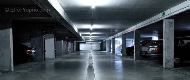 Parking à Bordeaux