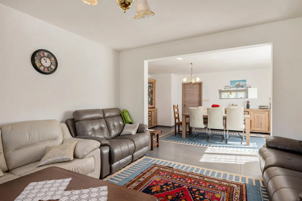 Elutuba - Spacious Apartment with Garden in Mol