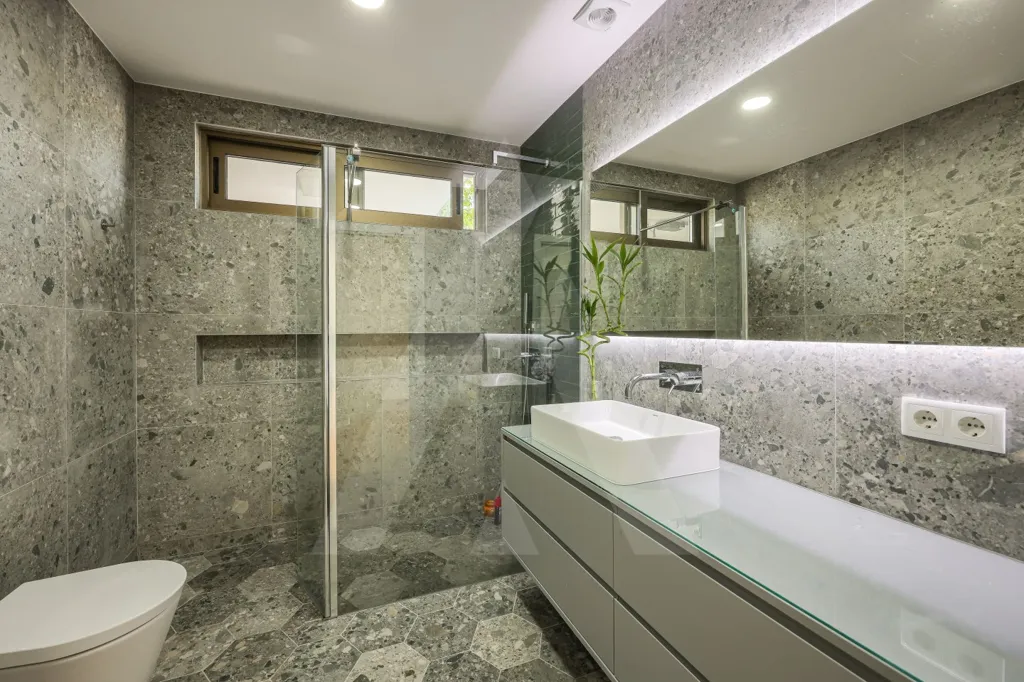 Salles de bain - Contemporary Villa with Ria View in Ílhavo