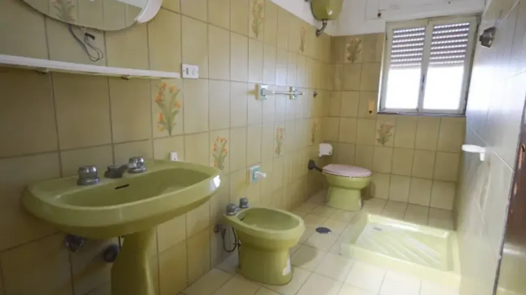 Bagni - Spacious Apartment with Sea View in Crosia