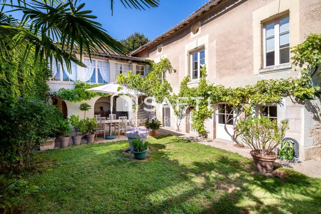 Jardin - Maison de Caractère XVIIIe siècle avec Jardin à Loudun