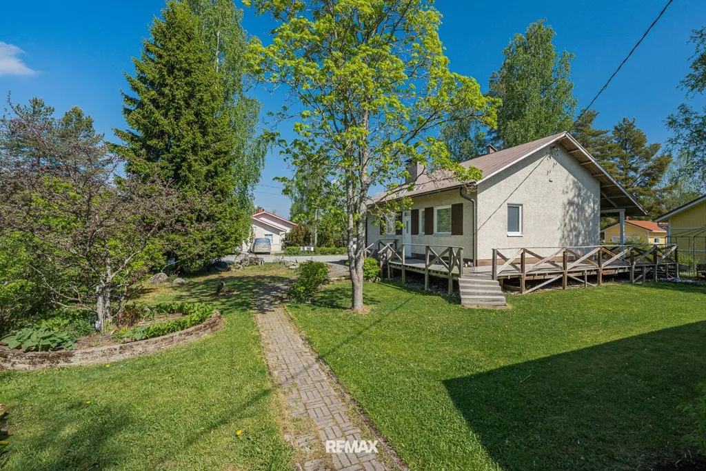 Jardin - Detached House with Sauna in Orimattila
