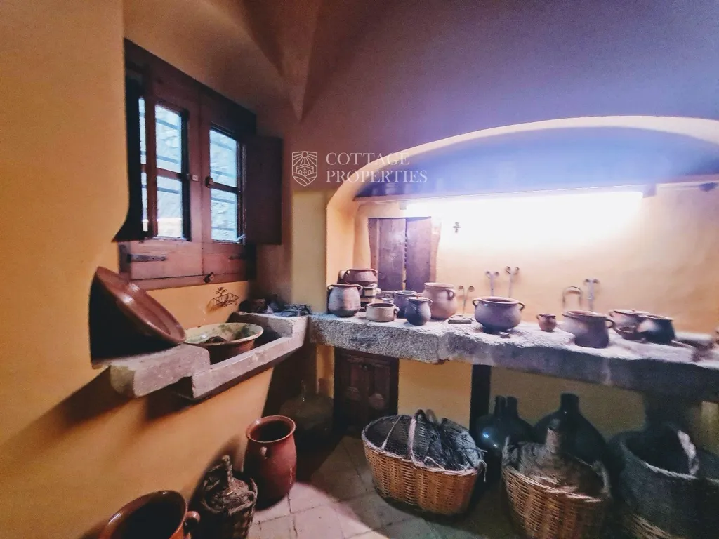 Lavanderia - Rustic Estate with Masia in Llagostera