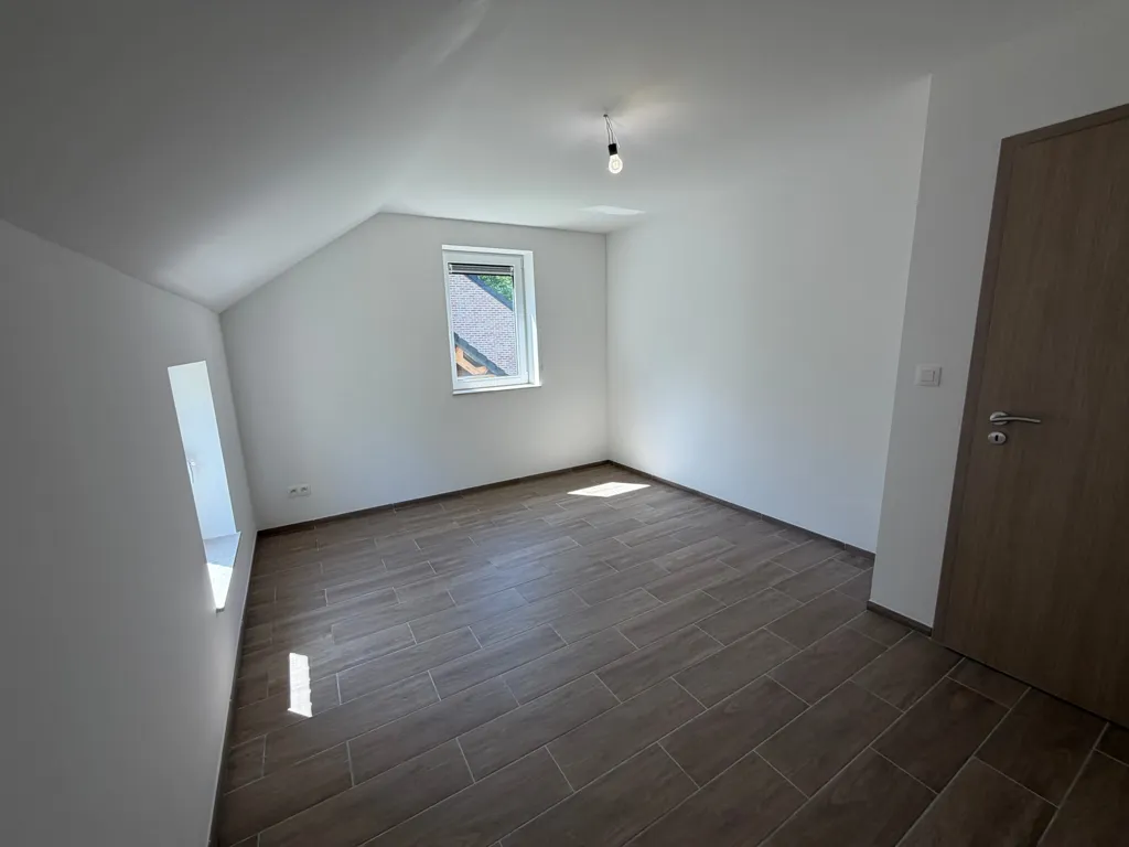 Pièces - Maison 4 Façades avec Terrasse à Dion, Beauraing