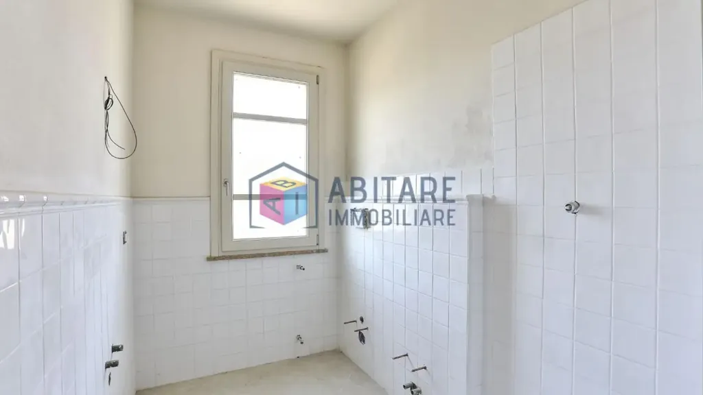 Salles de bain - Newly Built Apartment with Terrace in Rosignano Marittimo