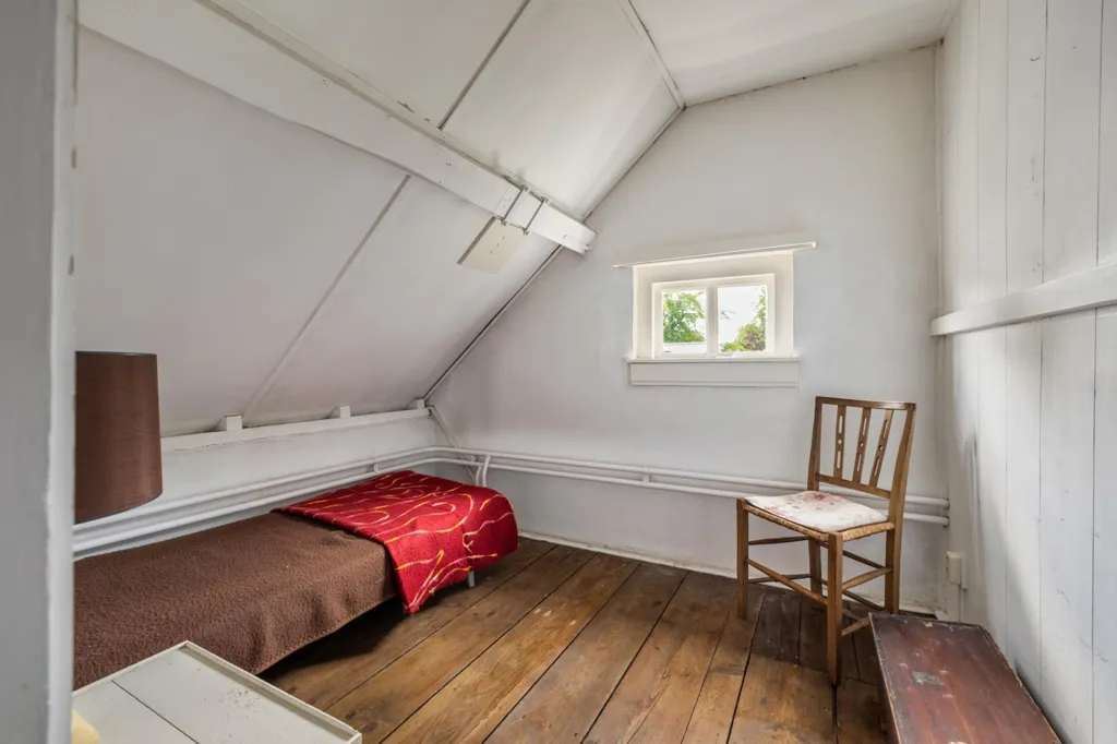 Bedrooms - Monumental Villa with Historical Charm in Breda