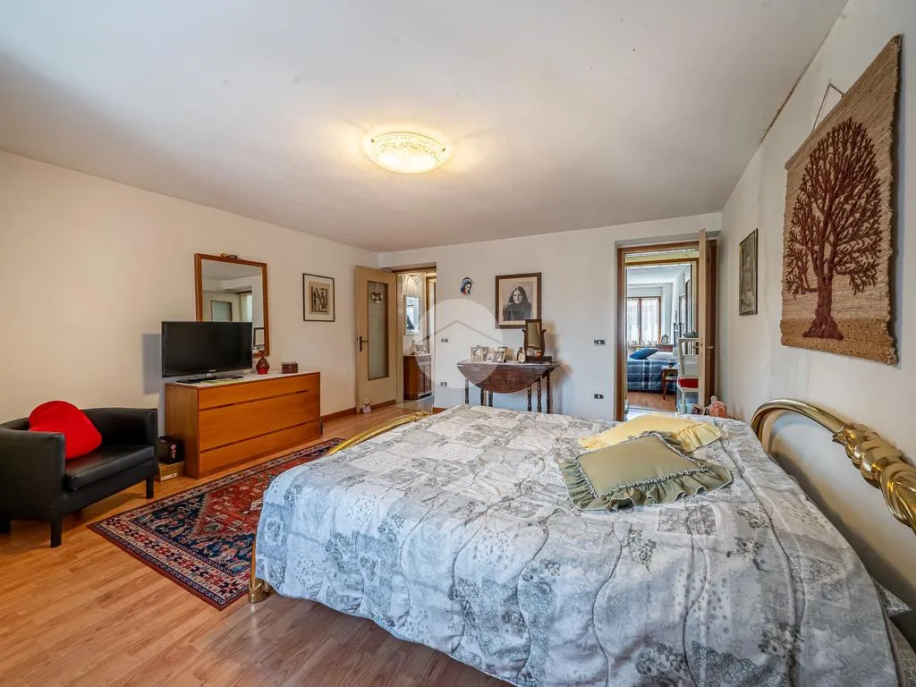 Camere da letto - Two-Terrace Palazzine in Historic Negrar
