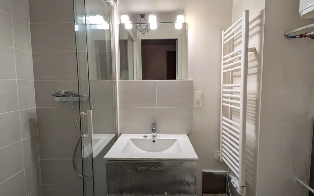 Bagni - Studio with Balcony in Talence