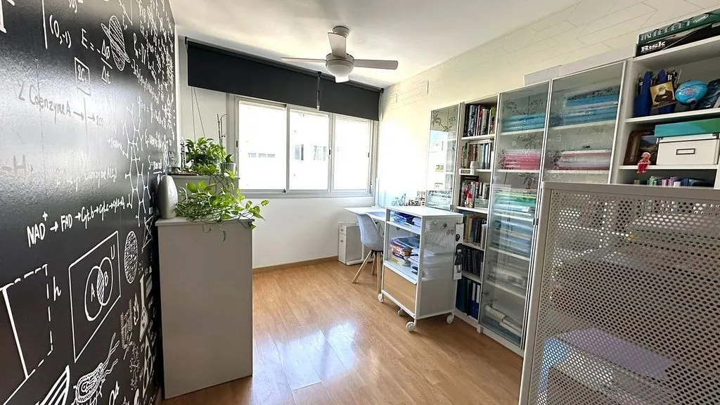 Bureau - Apartment with Pool in Alhendín