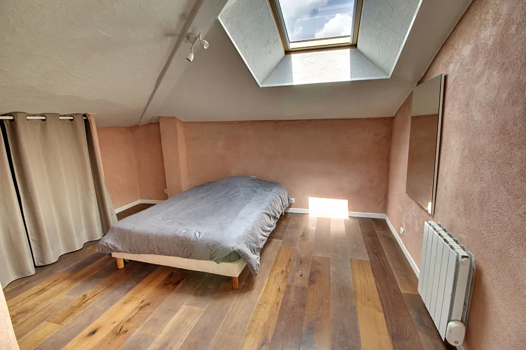 Chambres - Maison avec Piscine et Potentiel d'Agrandissement à Salernes