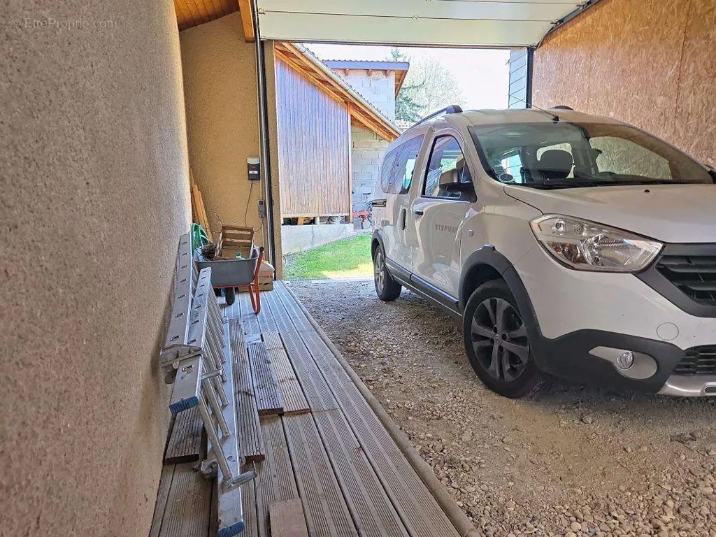 garage