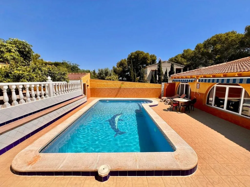 Piscine - Chalet with Pool in Los Balcones, Torrevieja
