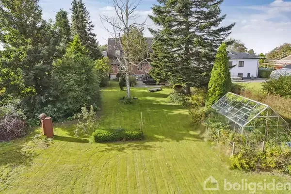 Õhuvaade - Classical Villa with Garden in Nibe