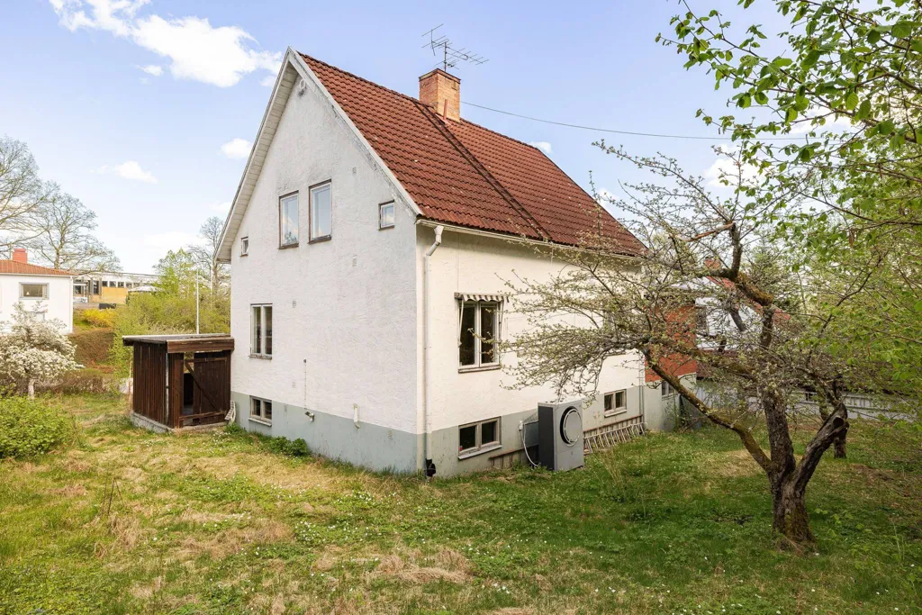 Välivaade - Charming Villa with Garden in Överum