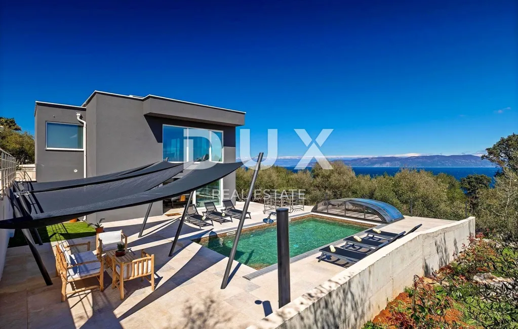 Piscina - New Villa with Pool near Labin