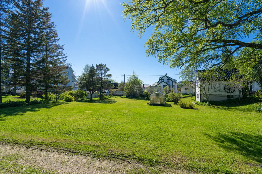 Aed - 5-toaline maja asukohas Bodø
