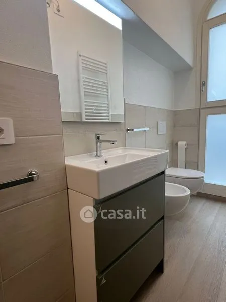 Vannitoad - Modern Flat with Lake View in Como