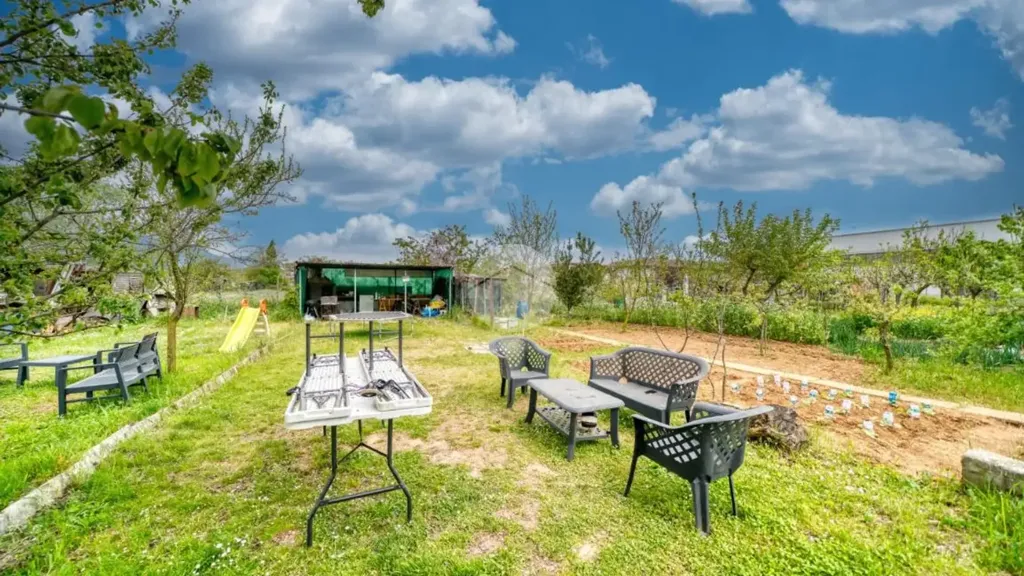 Jardin - Energy-Efficient Apartment with Balcony in Piossasco