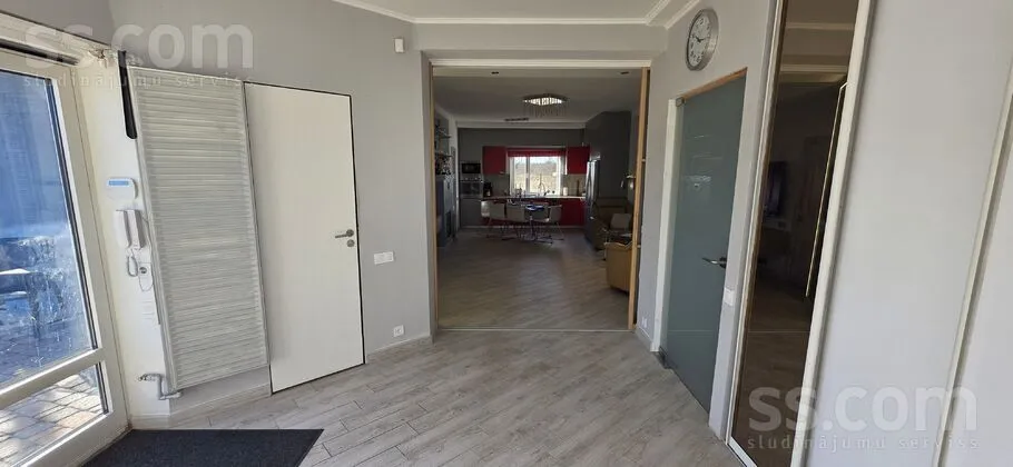 Entrée - Modern House with Garden in Inčukalns