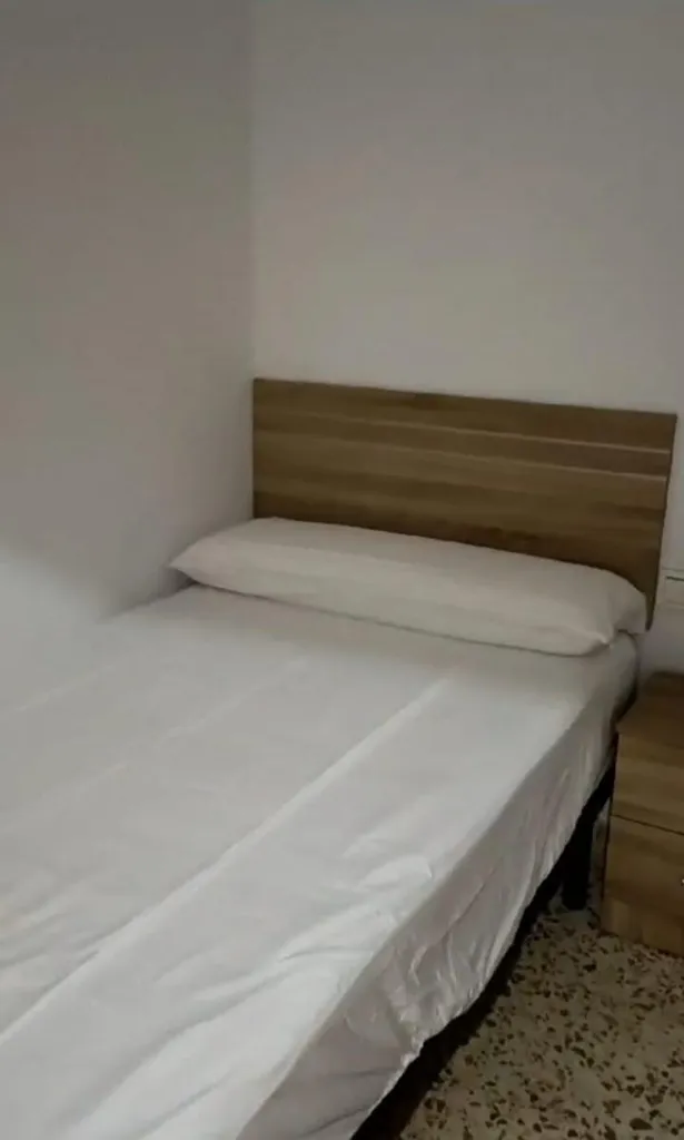 Camere da letto - Student Flat with Lift in San Ildefonso, Granada