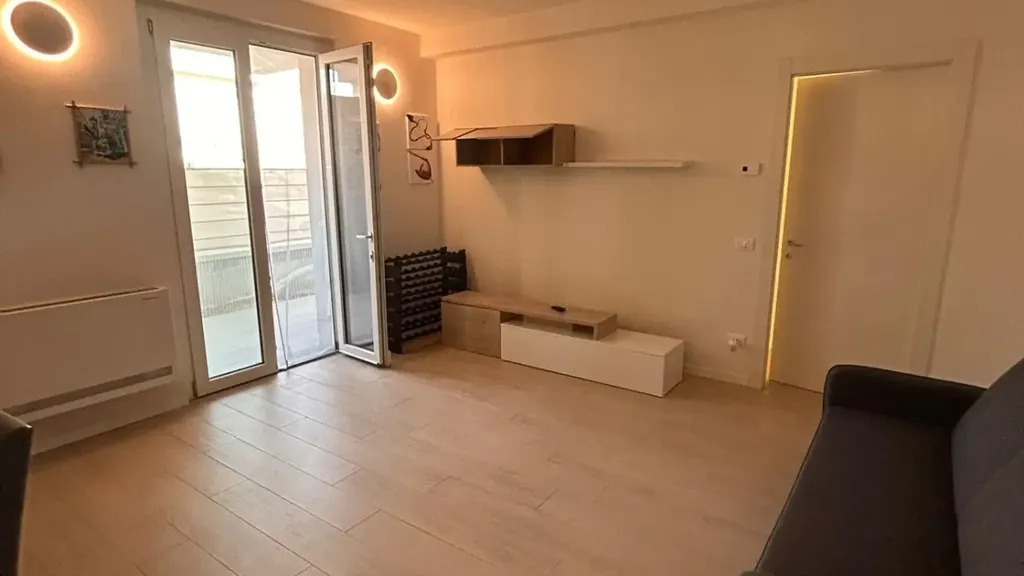 Séjour - New Triplex with Garden in Empoli