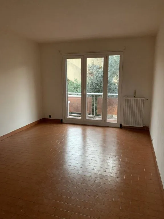 Pièces - Immeuble de Rapport avec Appartements à Aix-en-Provence