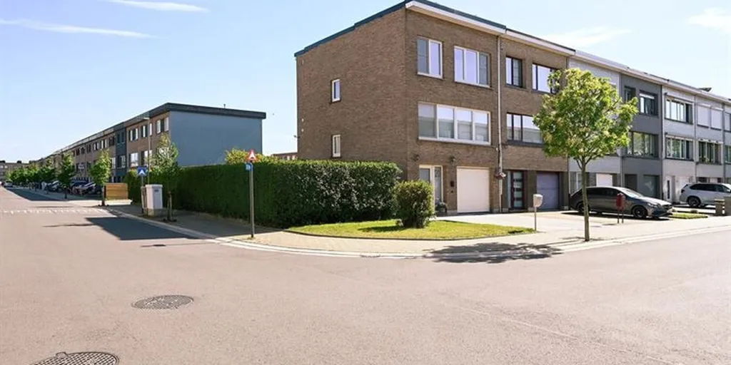 Välivaade - Fully Renovated Semi-Open House in Hoevenen