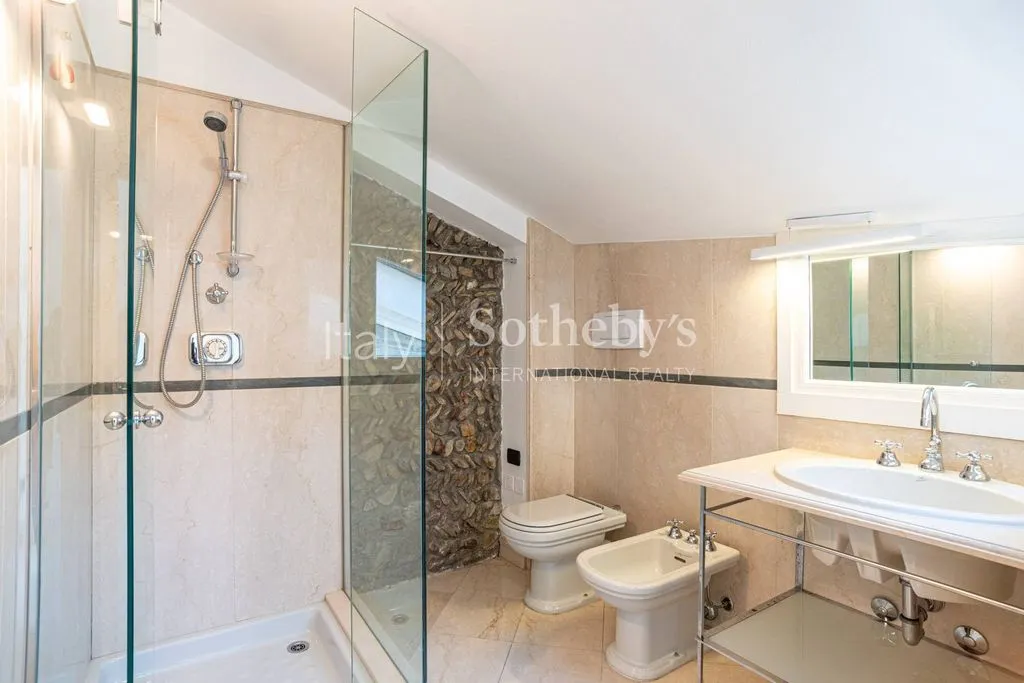 Vannitoad - Detached House with Green Views in Bergamo