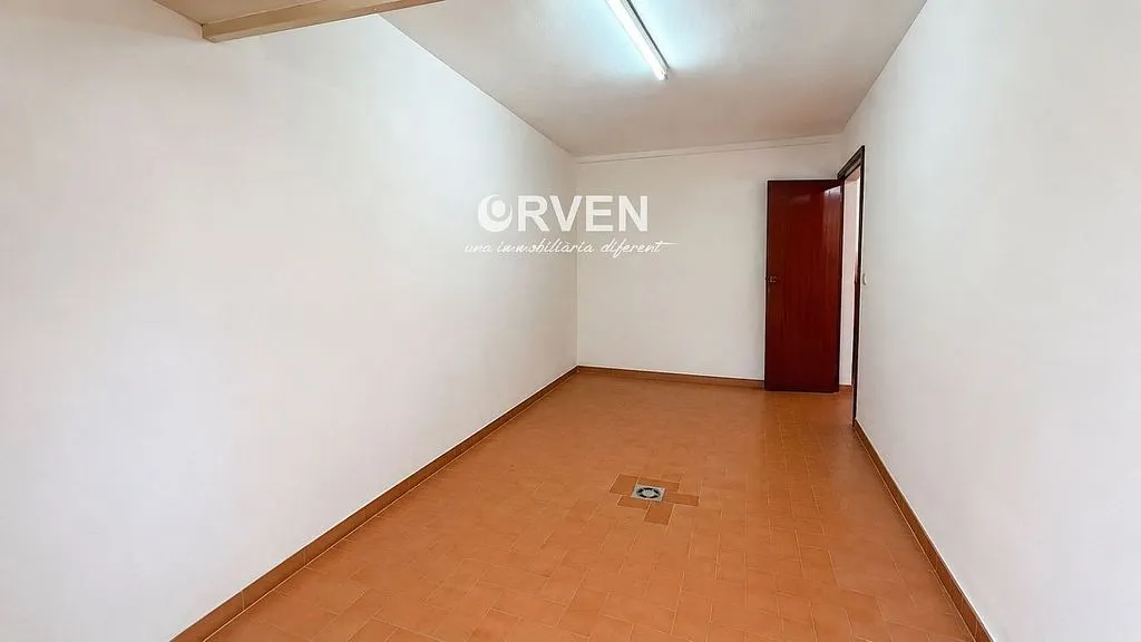 Esik - Terraced House with Terrace in Cunit