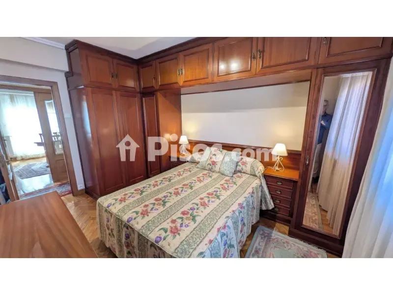 Magamistoad - Duplex with Balcony in Cuatro Caminos