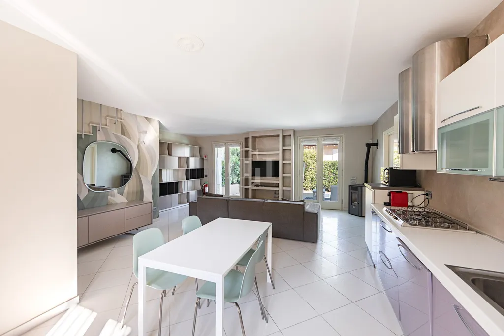 Cuisine - Modern Villa with Lake View in Polpenazze