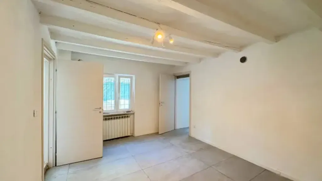 Pièces - Rustic Terraced House with Private Courtyard in Sarmato