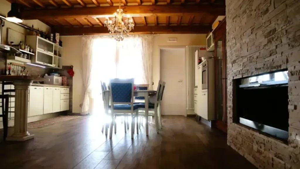Söögituba - Rustic-Modern Apartment with Terrace in Empoli