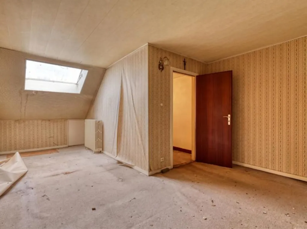 Toad - House with Garage Complex in Tienen