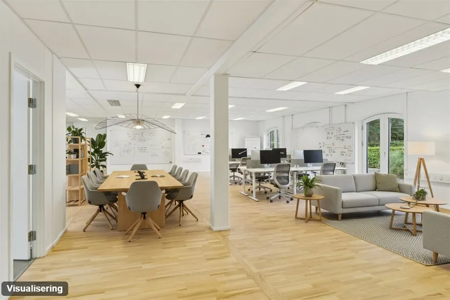 Bureau - Office Space with Harbour View in Roskilde