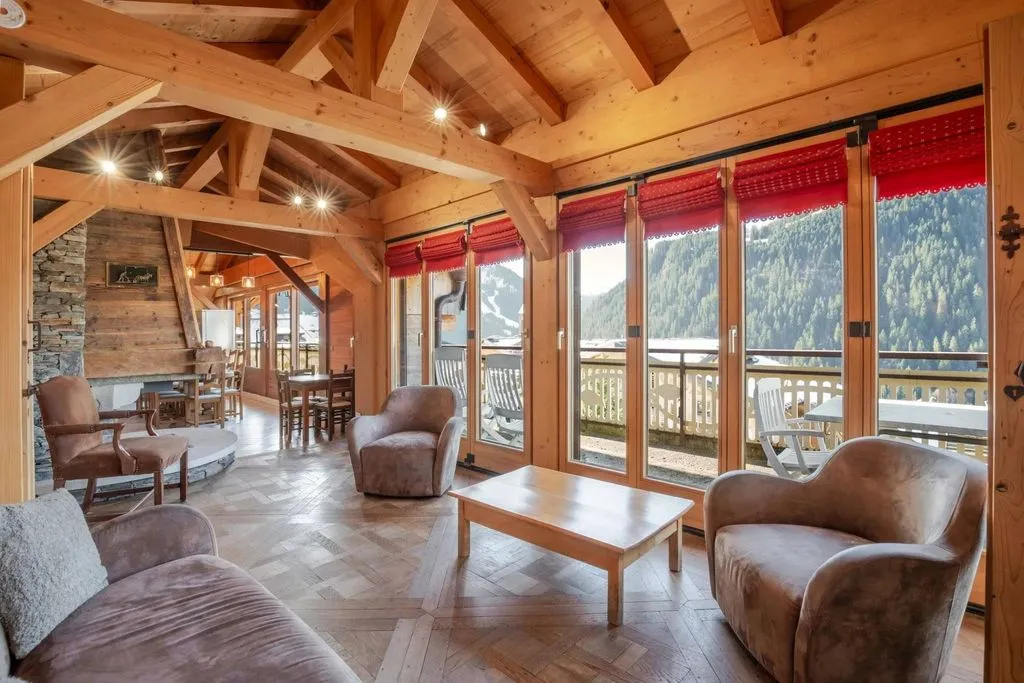 Séjour - Chalet Luxueux avec Vue Montagne à Châtel
