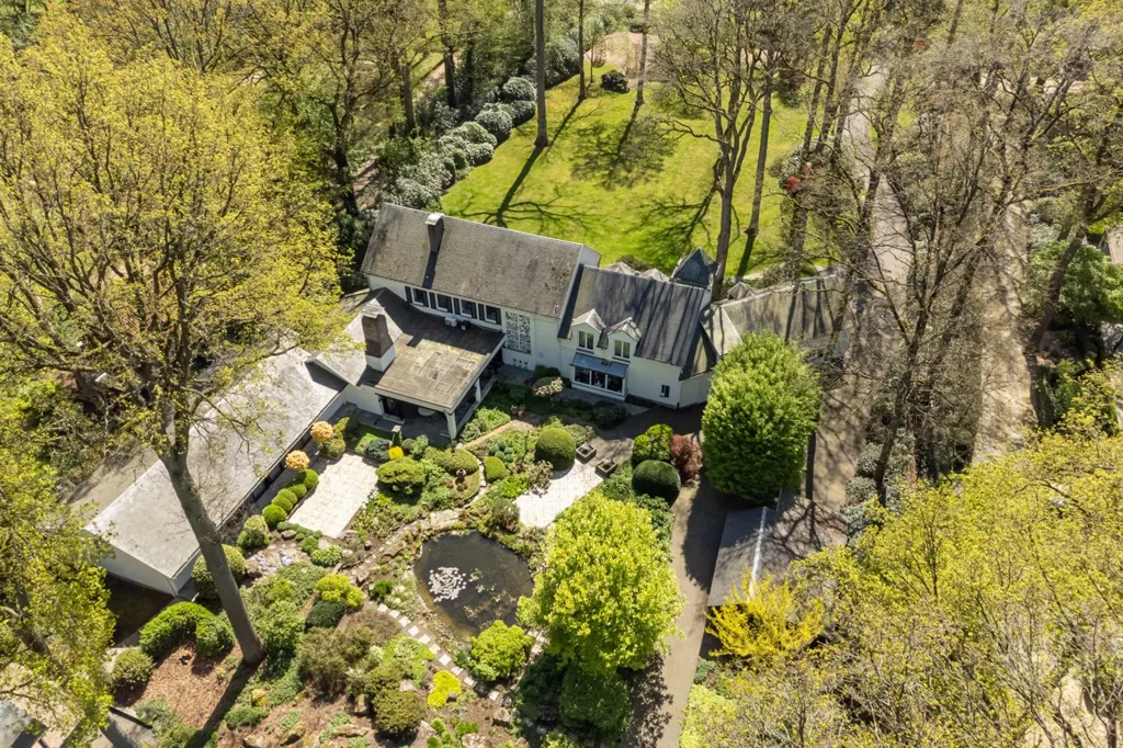 Õhuvaade - Castle Villa with Indoor Pool in Schilde