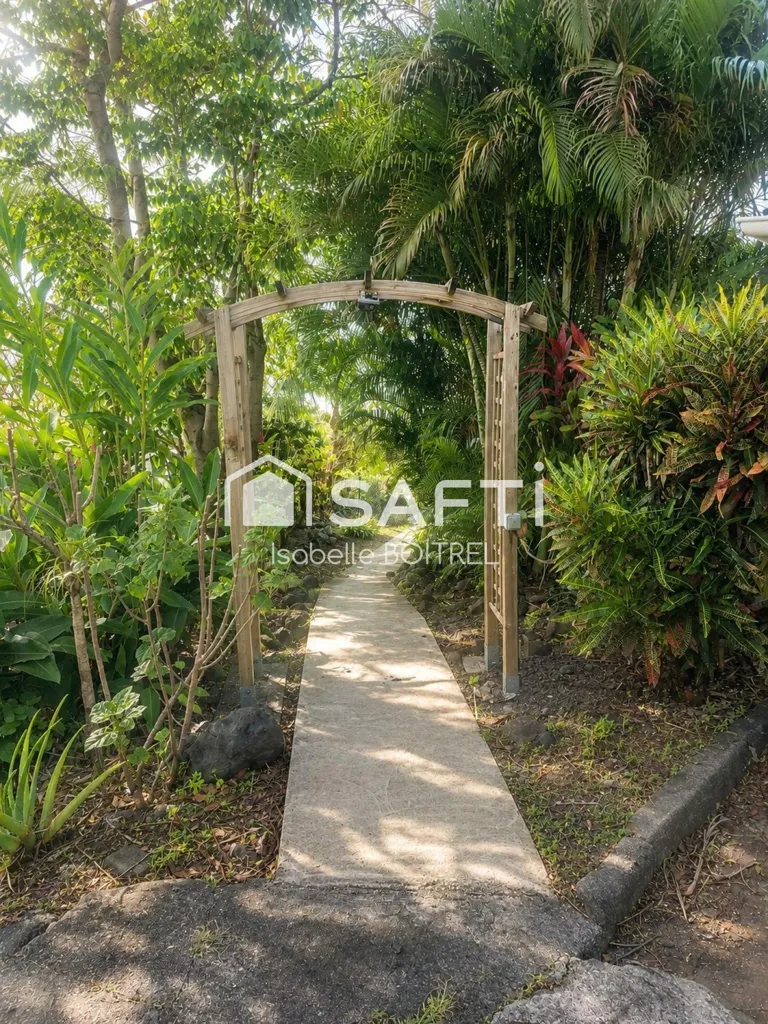 Jardin - Villa avec Vue Mer et Terrasse à Bouillante