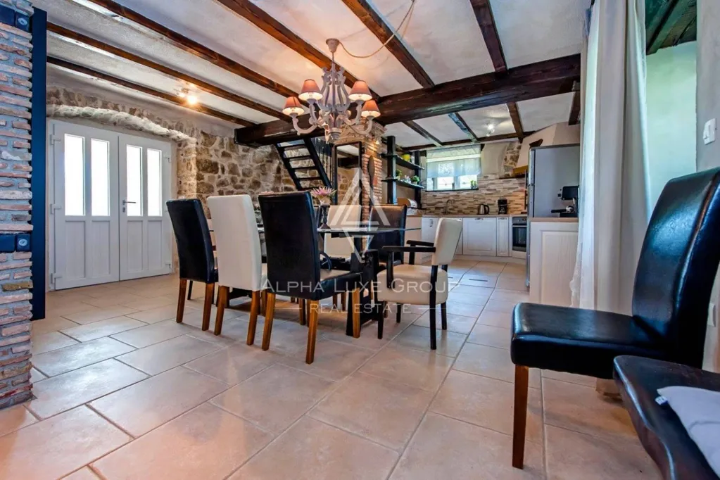 Söögituba - Rustic Villa with Private Pool in Pićan