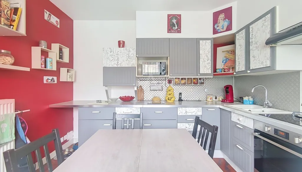 Cucina - Ground Floor House in Quiet Impasse, Central Location